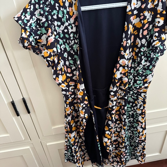 Dress - Picture 2 of 4